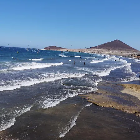 Red Mountain And The Sea エル・メダノ